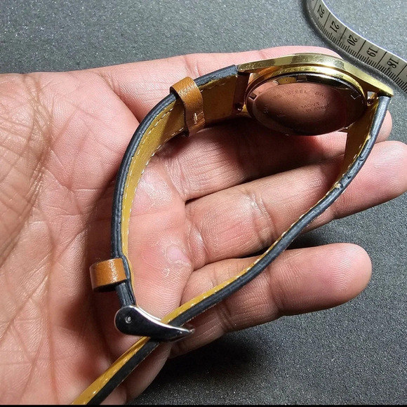 Vintage Westair Quartz 18k Gold Plated Watch Black Dial Brown Straps Working - Picture 7 of 9